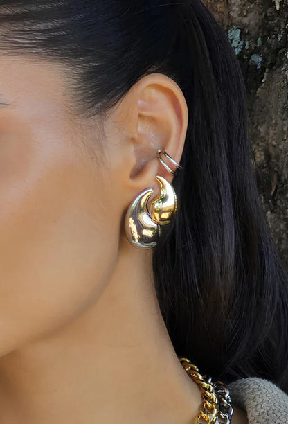 SMOOTH DROPS EARRINGS