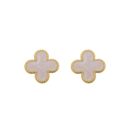 SMALL CLOVER PEARL EARRINGS