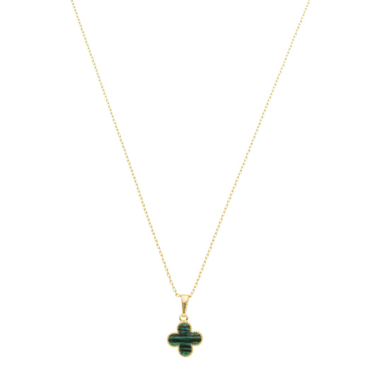 DELICATE CLOVER PENDANT