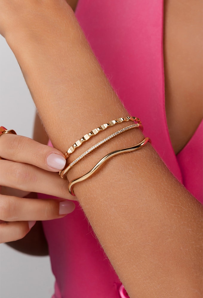 SMOOTH CUFF BRACELET